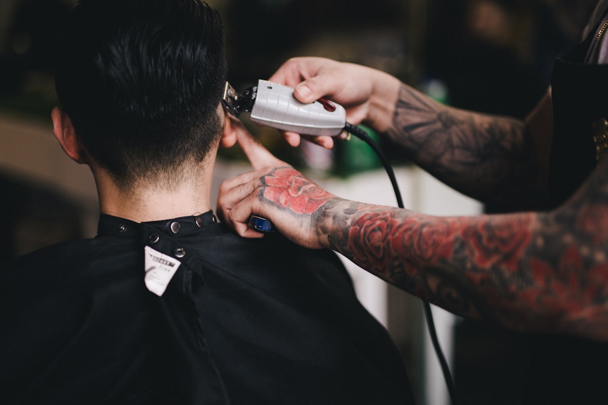Coupe à la tondeuse, finitions